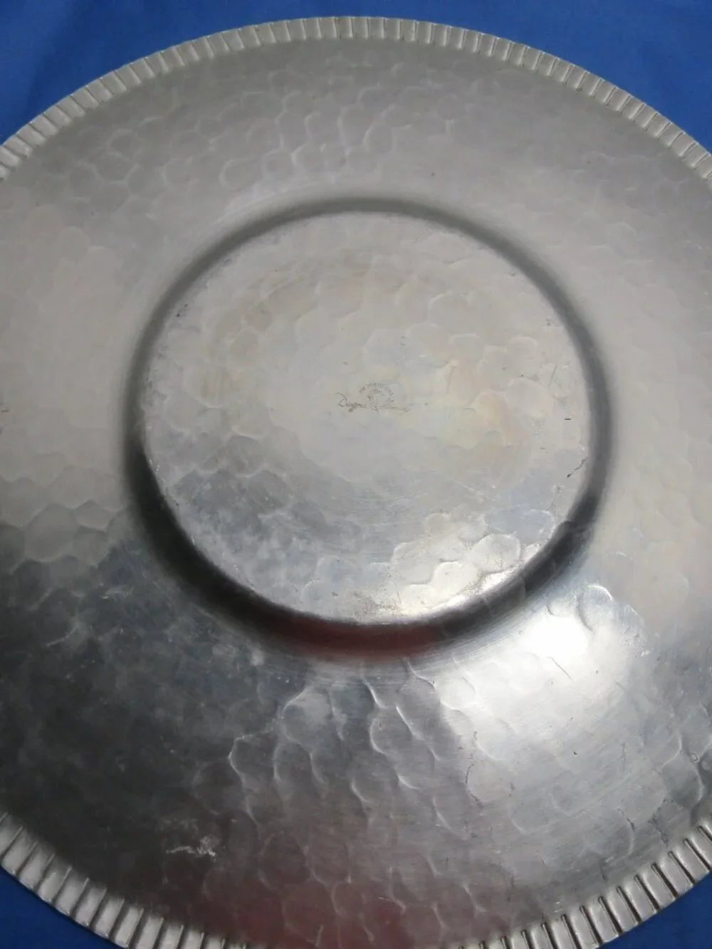 Vintage Hammered Aluminum Serving Tray Round Floral Cake Sandwich Platter 13